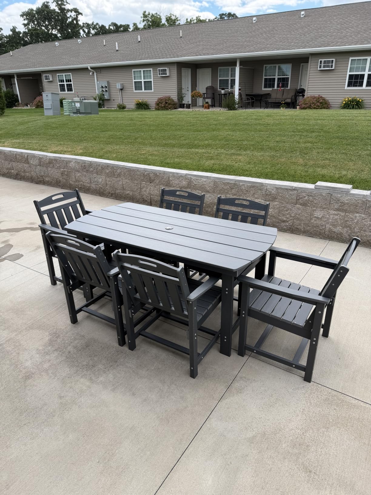 HDPE Outdoor Dining Set, Patio Table and Chairs Set, All-Weather 7-Piece Outside Table and 6 Chairs, 2