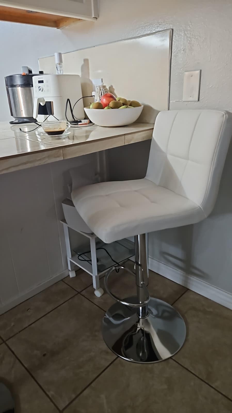 DUMOS PU Leather Saddle Stools Set of 4 customer photo 2