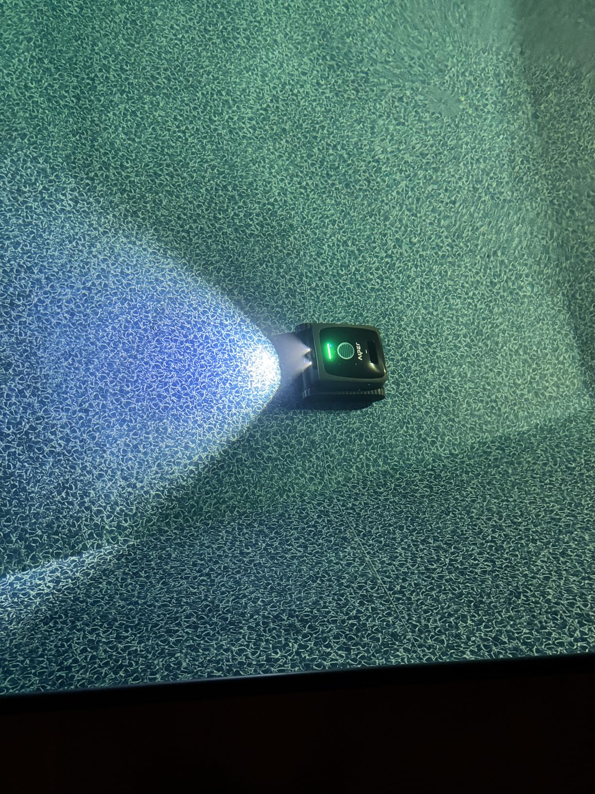 AIPER Scuba V3 AI Vision Cordless Robotic Pool Cleaner, Include Wireless Charging Dock, Smart Waterline Parking & Featherlight Design, Micromesh Multi-Layer Filtration customer photo 2
