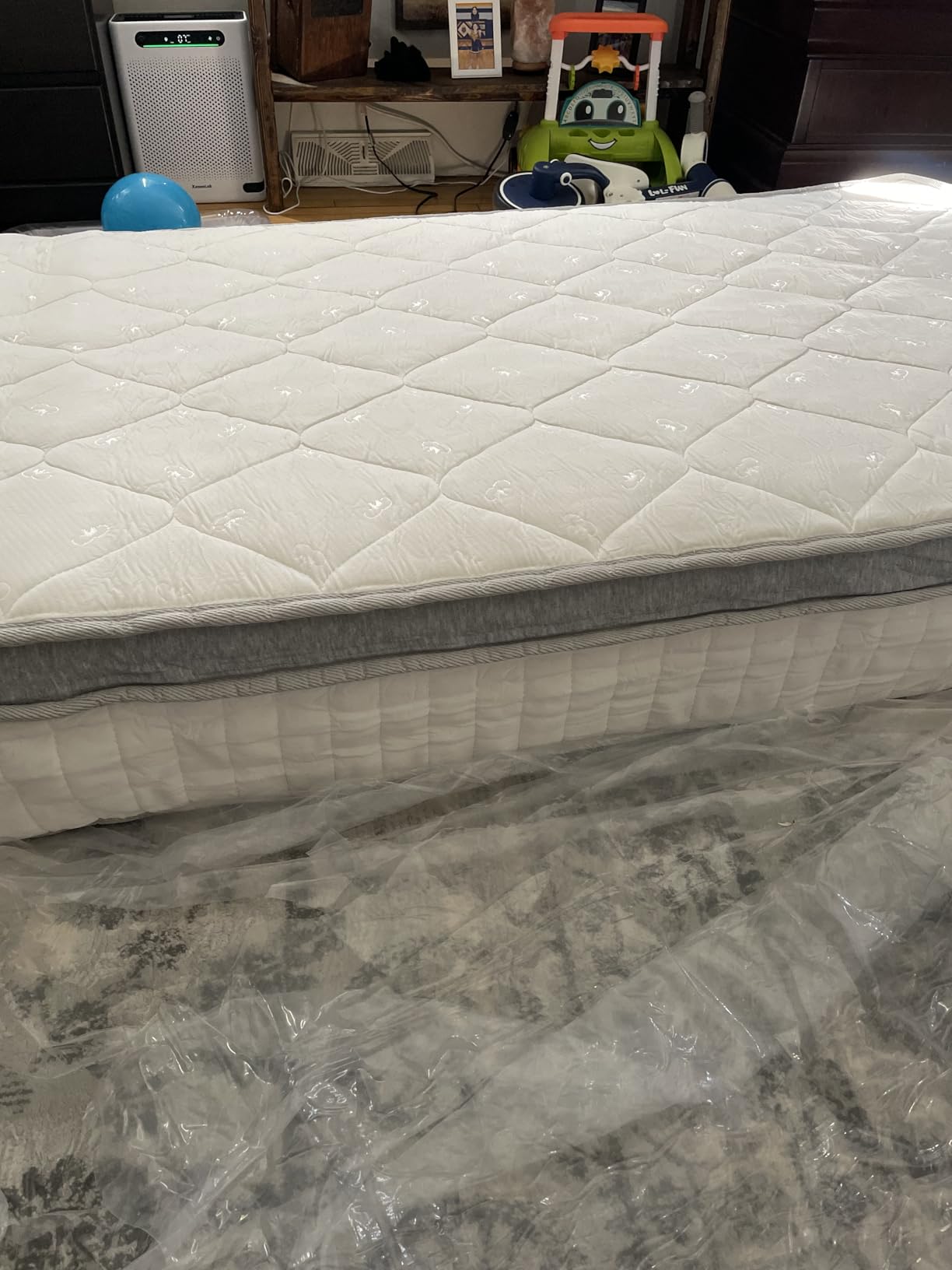 Neo Sleep Queen Size Mattress, 12 Inch Hybrid Comfort & Supportive Mattress in a Box, Cooling Gel Memory Foam and Pocket Springs with Pressure Relief, CertiPUR-US Certified customer photo 1