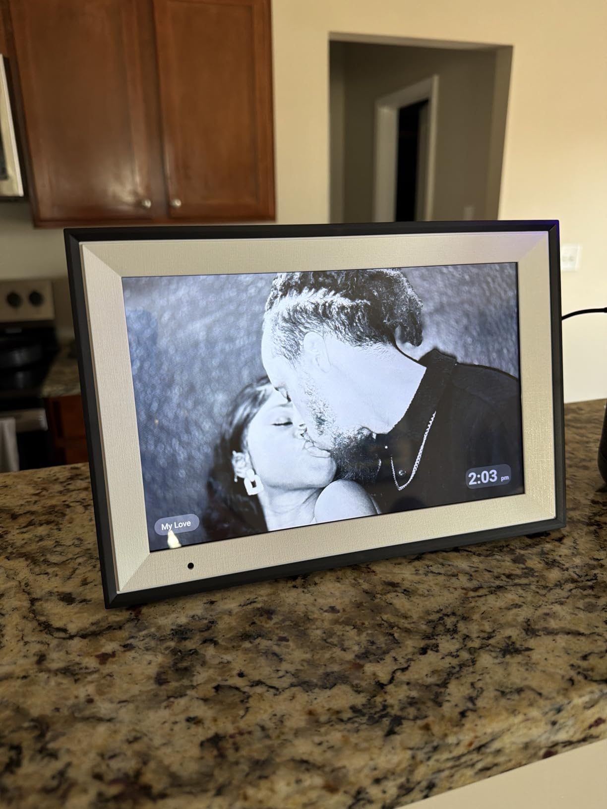 Digital Picture Frame 10.1 Inch Digital Photo Frame 32GB Storage, WiFi Picture Frame with 1280x800 IPS Touch Screen, Auto-Rotate Photo Frame Share Your Photos and Videos via AiMOR App, Black customer photo 1