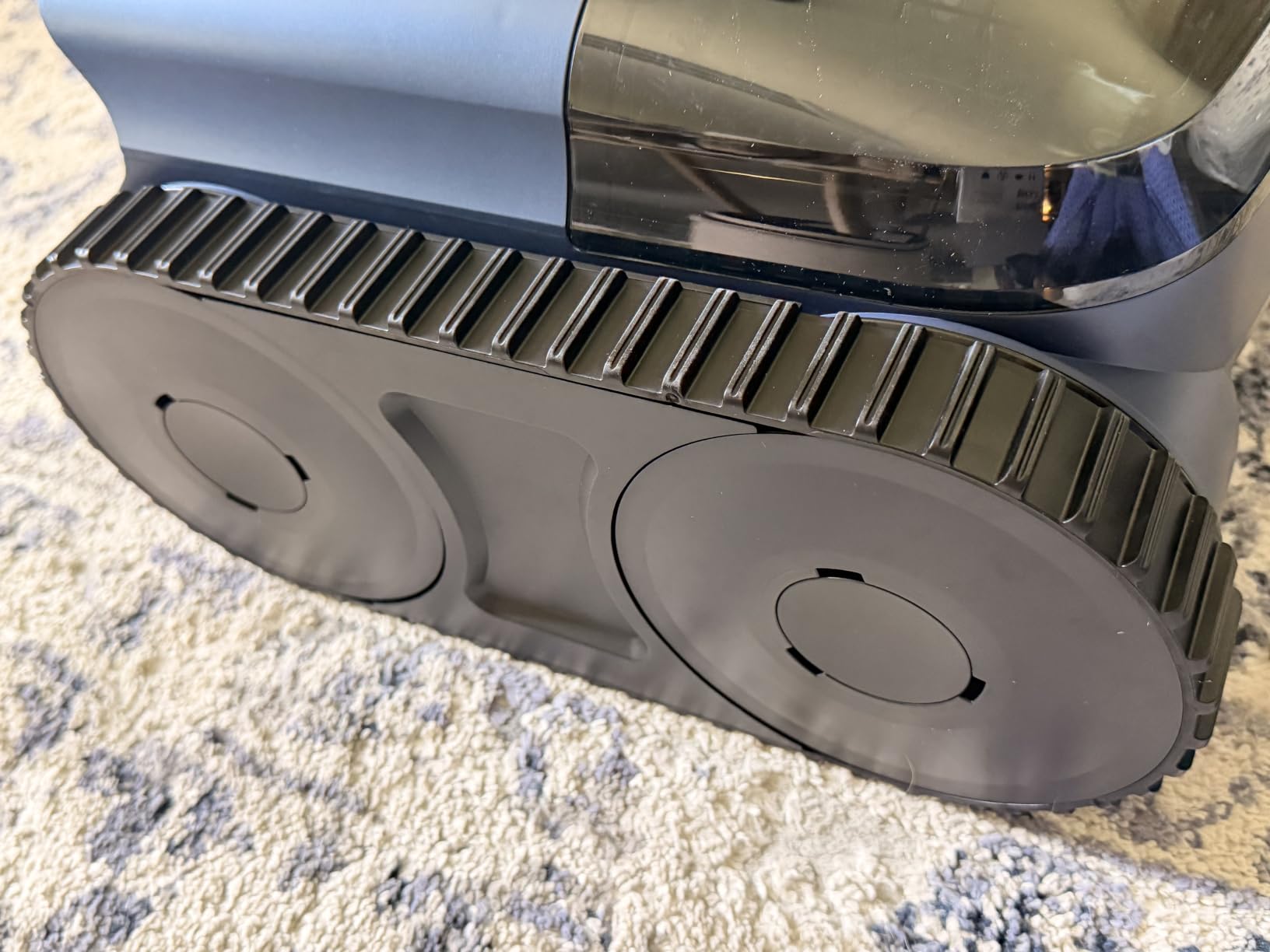 2026 Release Automatic Robotic Pool Vacuum for Inground & Above Ground Pools, Wall Climbing Pool Vacuum Cleaner, Cleans Floor, Walls, Waterline, Drain & Skimmer up to 2150 Sq. Ft., 190 Min customer photo 2