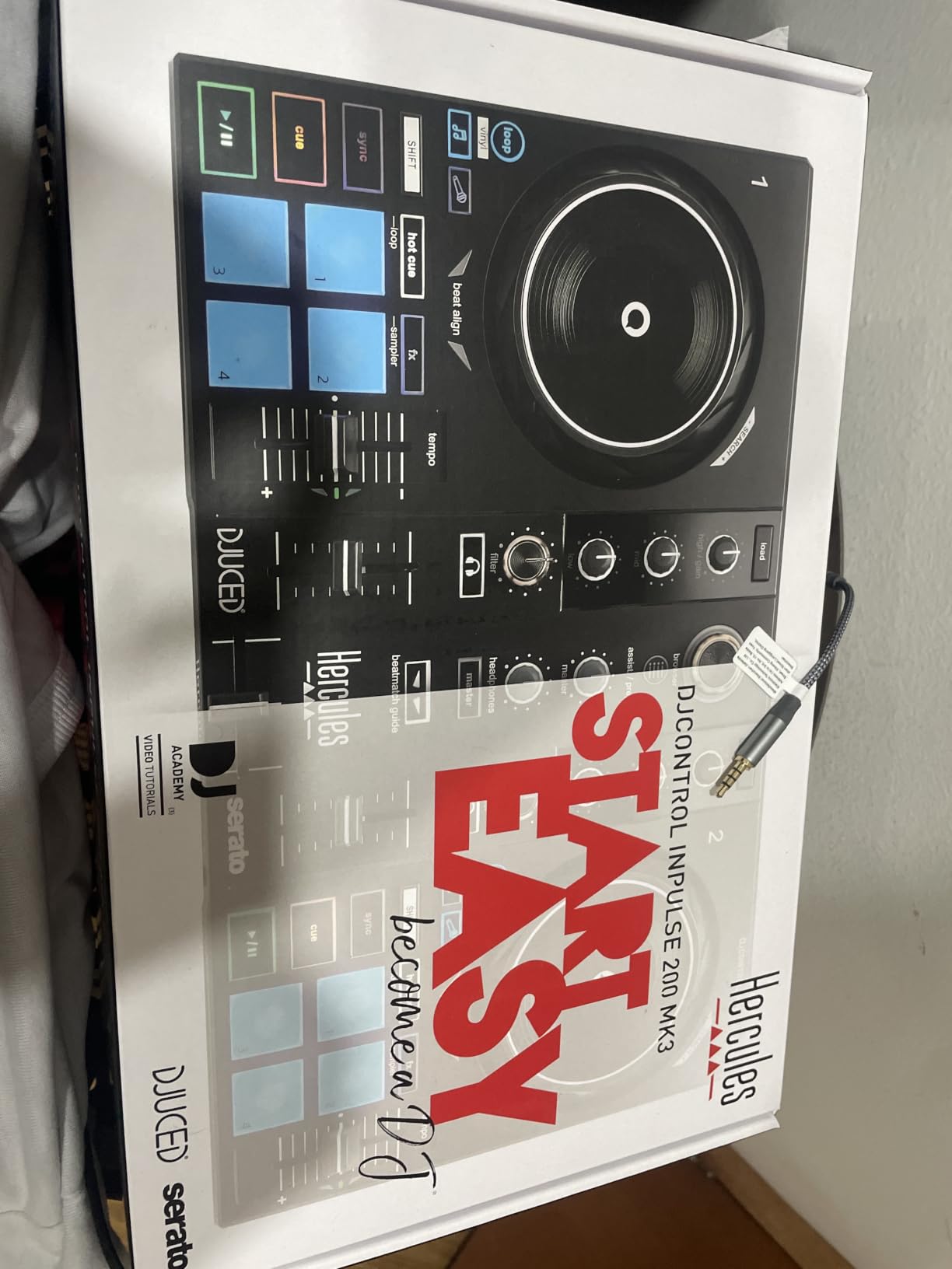 Hercules DJControl Inpulse 200 MK3 DJ Controller, 2 Deck DJ Mixer with Jog Wheels, Pads, Crossfader, Beginner DJ Equipment with Tutorials and Streaming, Compact Portable DJ Board customer photo 2