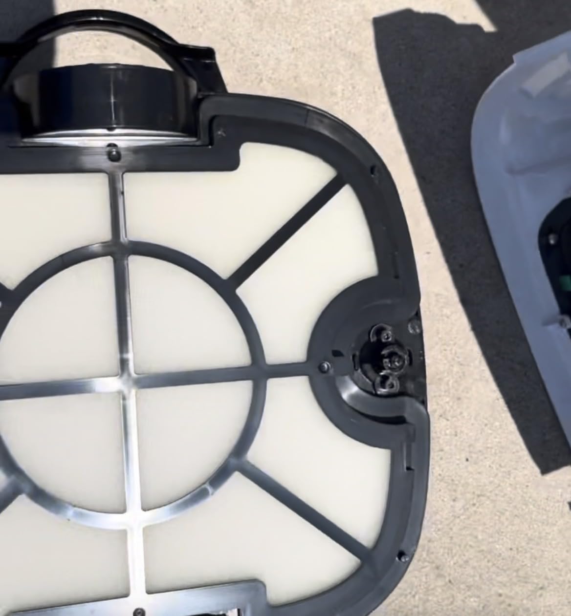 WYBOT A1 Robotic Pool Cleaner - Dual-Layer Filtration, Strong Suction, 130 Mins Runtime, Cordless Pool Vacuum for Above-Ground & Flat Pools up to 1,100 Sq. Ft., 4 Cleaning Modes customer photo 2