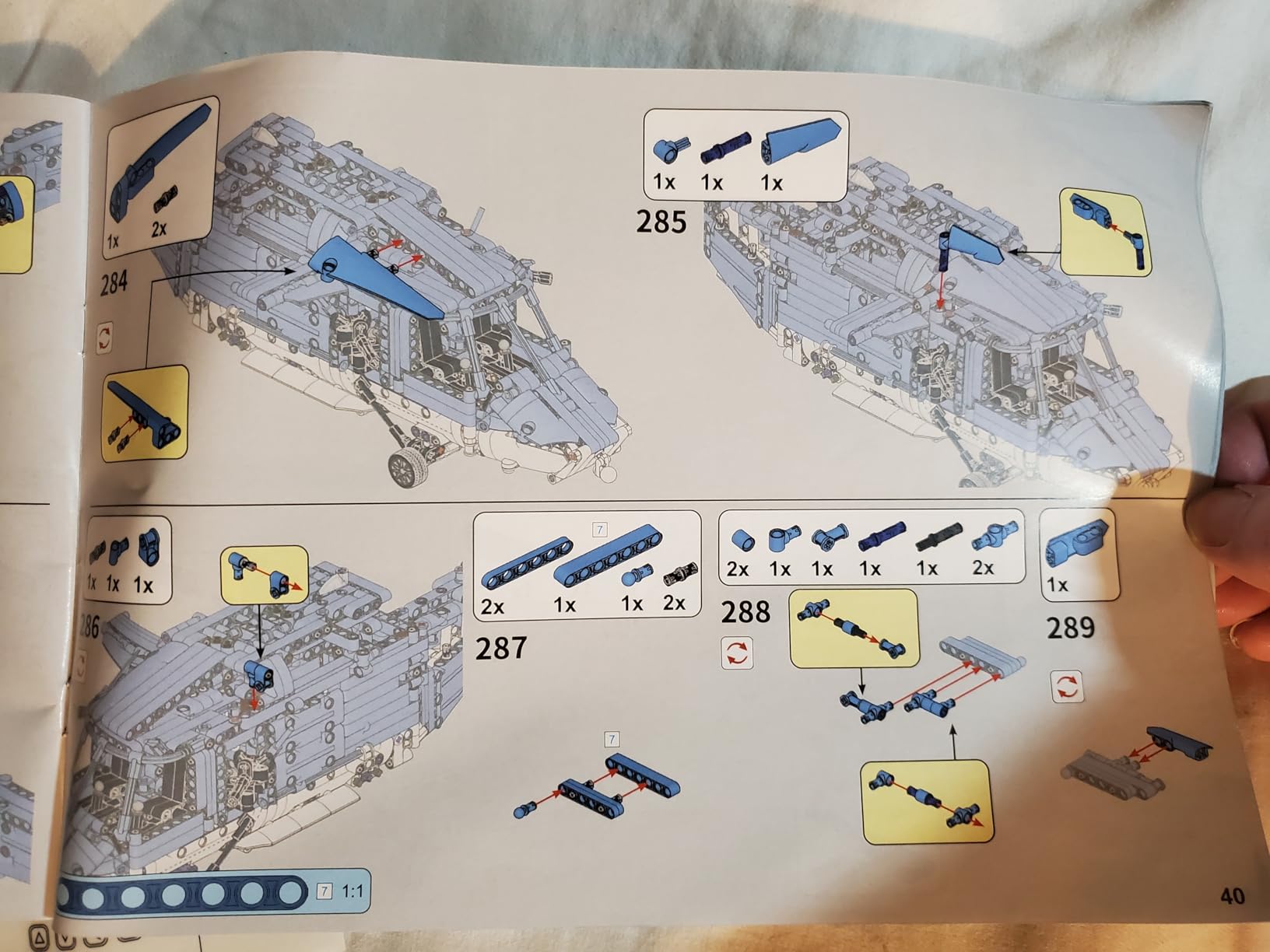 Rescue Helicopter Building Block Set for Adults, 1528PCS Transport Helicopter Toy with Motor-Driven Rotors Military RC Army Airplane Collectible Model Kit Ideal Birthday for Boys 14+ customer photo 1