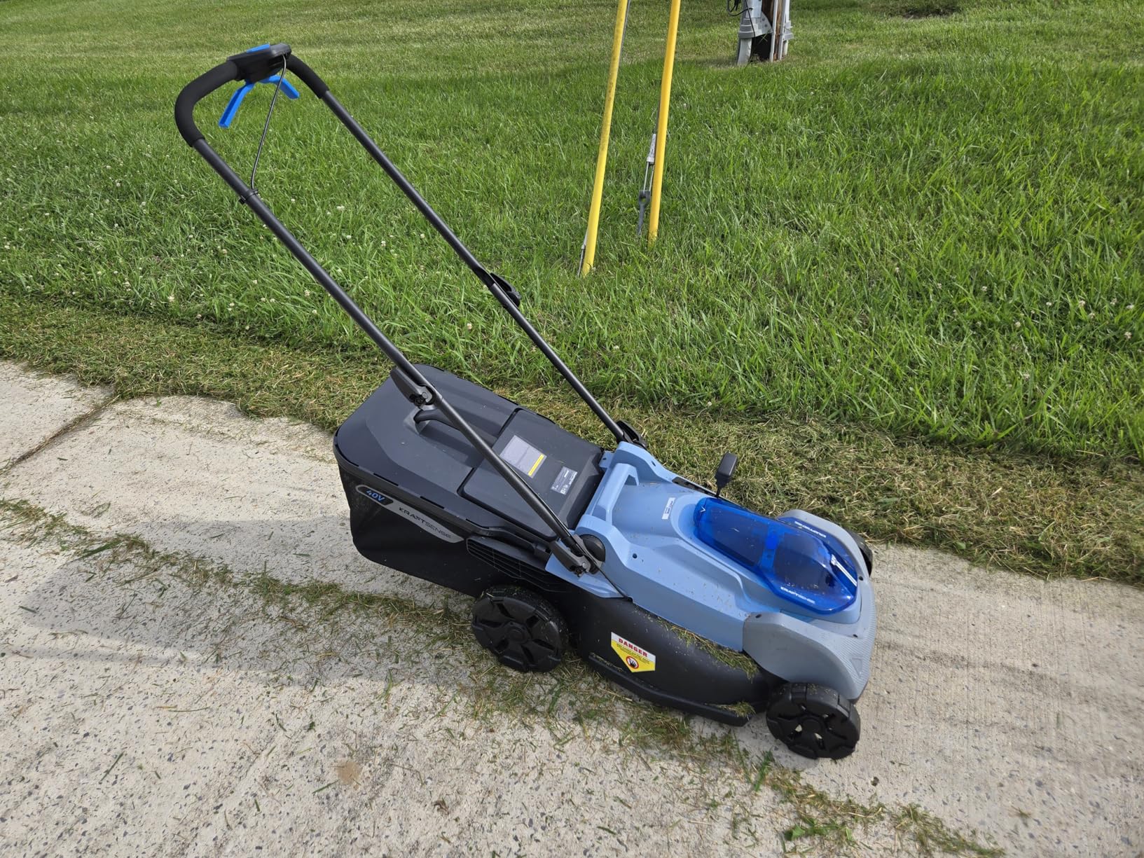 18-Inch Electric Lawn Mower, 40V Brushless Cordless Push Mower with 4.0Ah Battery & Charger, 2-in-1 Mulching/Bagging, 6-Position Height for Small to Medium Yards customer photo 2