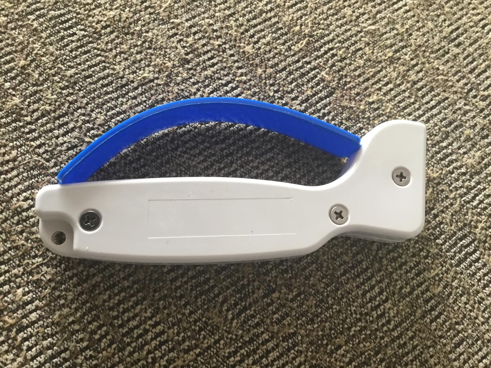 AccuSharp Knife Sharpener, Ergonomic Comfortable Handle, Compact & Easy to Use, Restore and Hone Straight & Serrated Knives customer photo 1