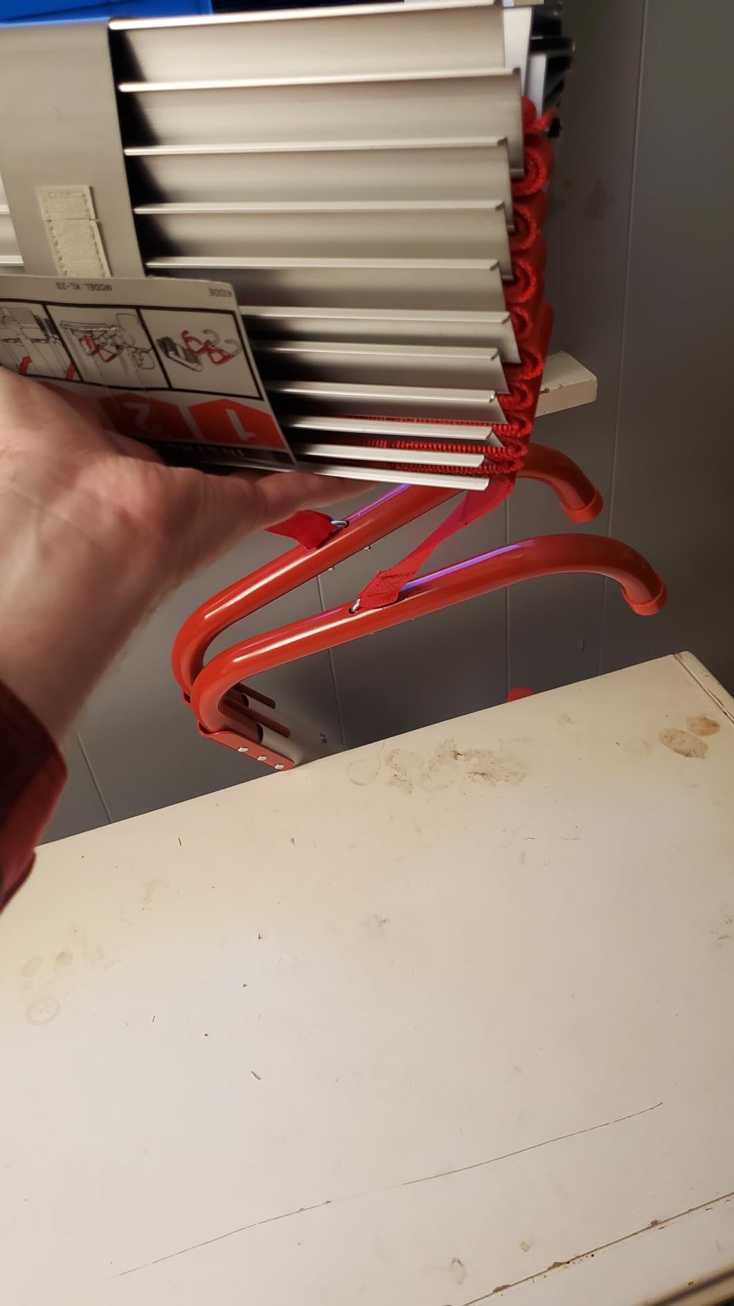 Kidde Fire Escape Ladder, 2-Story Rope Ladder, Extends to 13-Feet, Anti-Slip Rungs customer photo 1