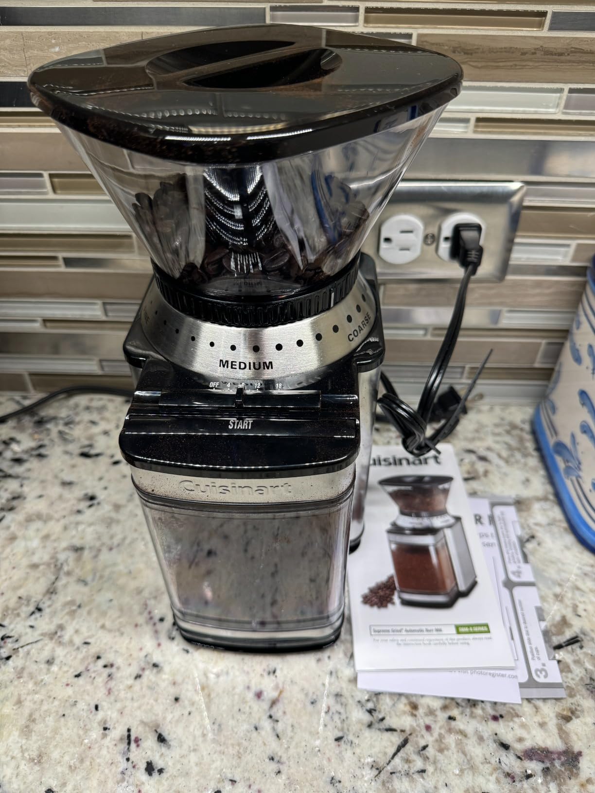 Cuisinart Coffee Grinder, Electric One-Touch Automatic Burr Coffee Grinder with 18-Position Grind Selector, Cup Size Selector for 4-18 Cups, DBM-8P1, Black Stainless customer photo 1