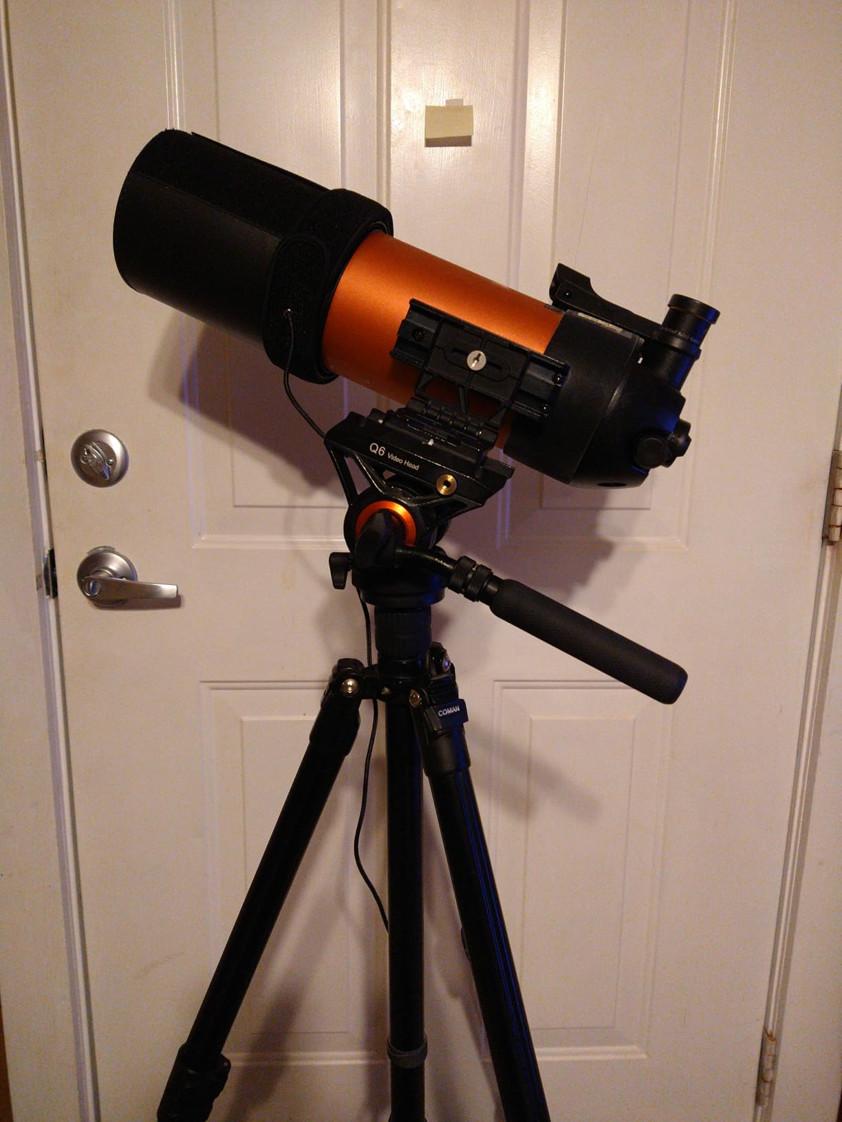 Celestron NexStar 4SE Computerized Telescope - 4-Inch Maksutov-Cassegrain Optical Tube - Fully Automated GoTo Mount with SkyAlign - 40,000+ Object Database customer photo 1