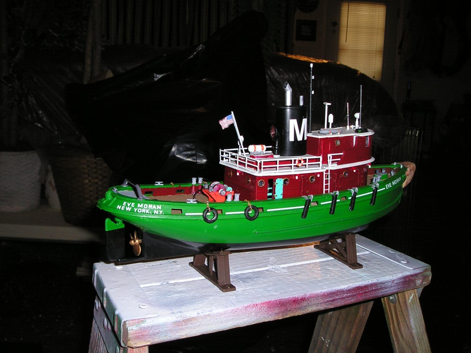 Lindberg 1/87 Scale Diesel Tug Boat customer photo 2