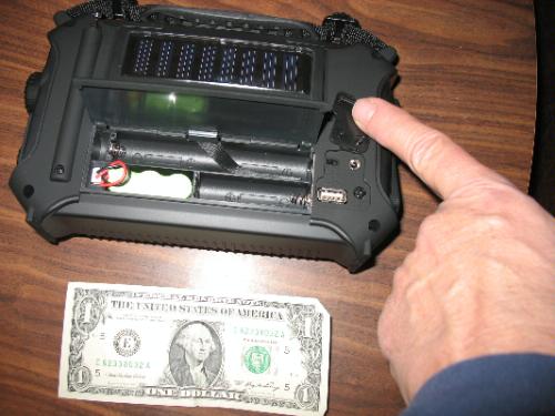 Kaito KA500 5-way Powered Emergency AM/FM/SW NOAA Weather Alert Radio with Solar,Dynamo Crank,Flashlight and Reading Lamp, Color Black customer photo 1