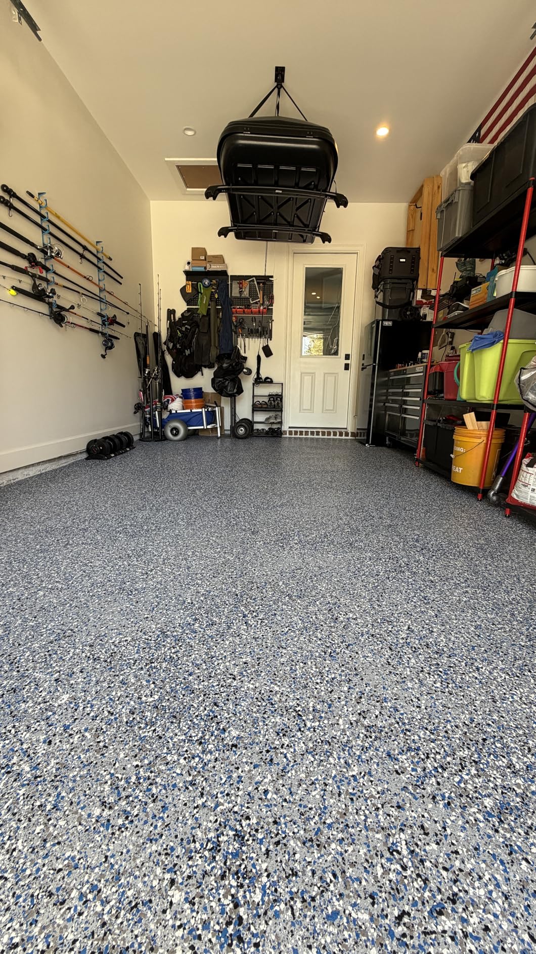 Rust-Oleum EpoxyShield Gloss Gray Garage Floor Coating Kit | Epoxy Garage Floor System, Hot Tire & Chemical Resistant, Professional Finish, 1 Car customer photo 2