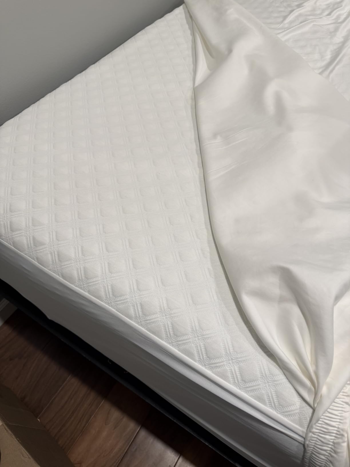 SafeRest Waterproof Cotton Mattress Pad customer photo 1