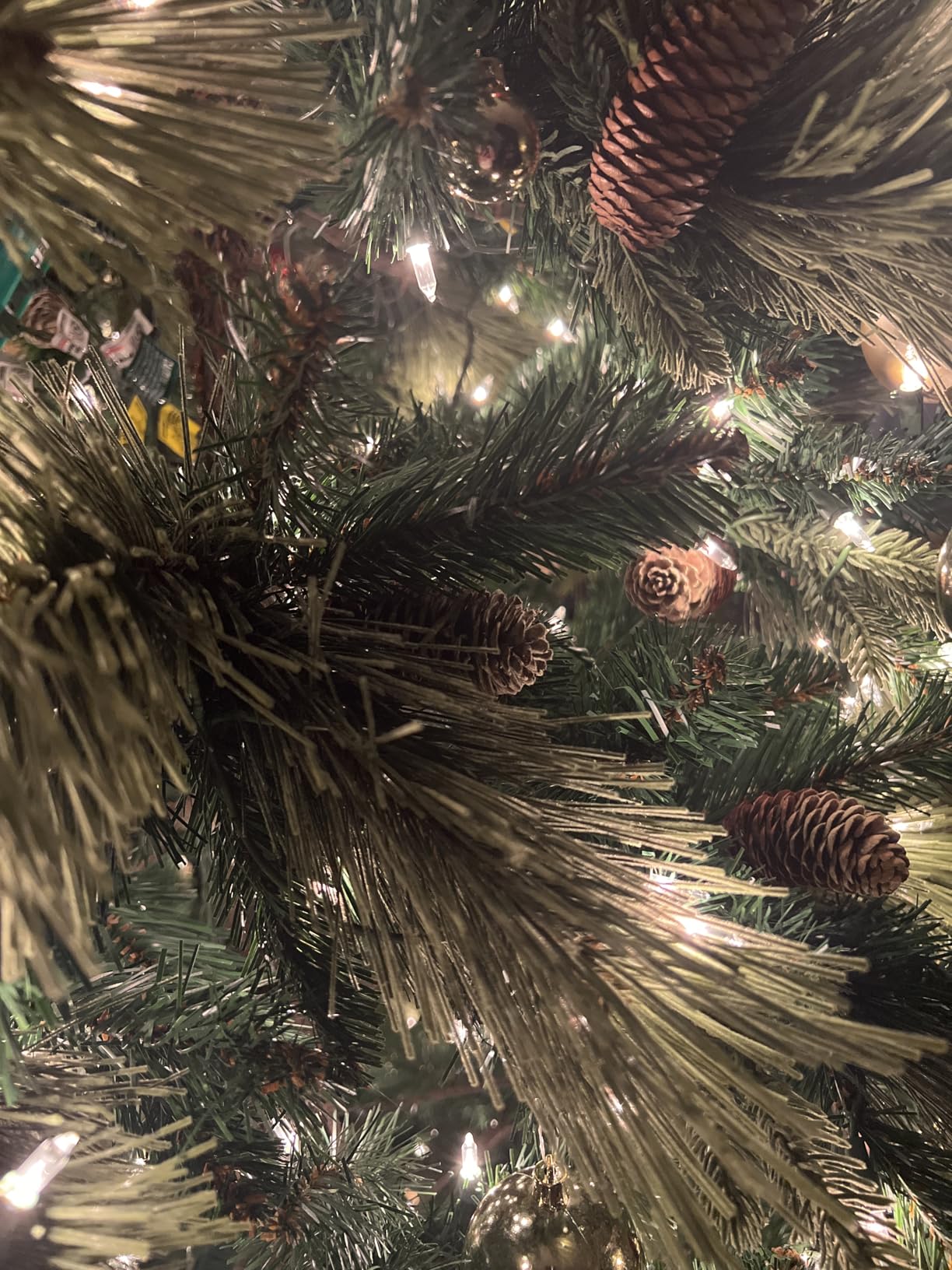 National Tree Company 6.5ft Pre-Lit Carolina Pine Artificial Christmas Tree | 650 Clear Lights, 911 Tips, Pinecones, Includes Stand, Green customer photo 2