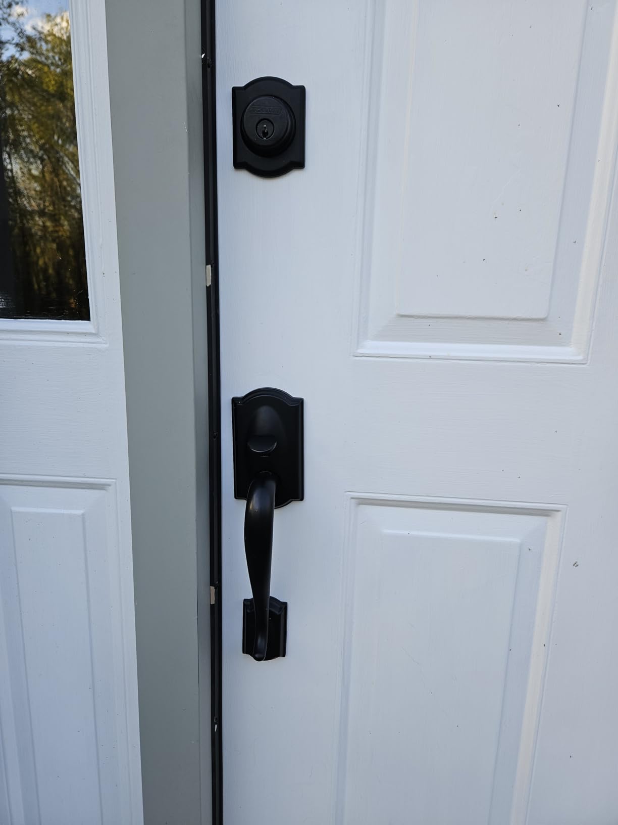 Schlage Front Door Entry Handleset, Georgian Knob, Aged Bronze | Front door handleset with deadbolt & interior knob, Easy install, Universal fit, Certified security & durability, 2 keys customer photo 1