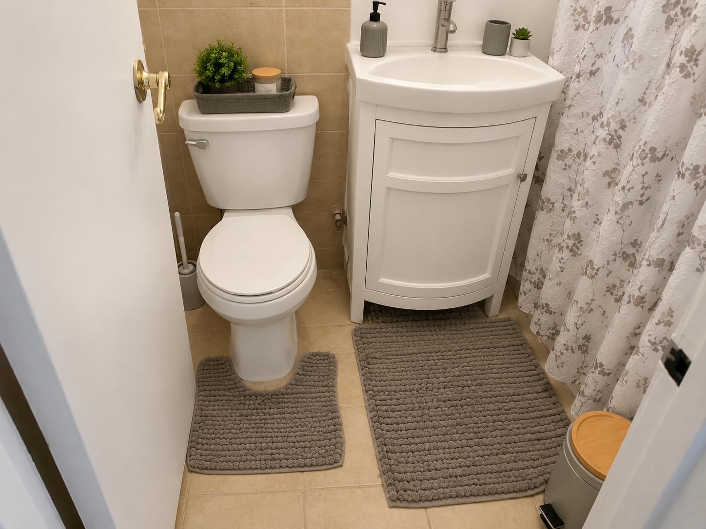 Utopia Towels Cotton Banded Rug, Bath Mats, 21 by 34 Inches, 100% Ring Spun Cotton, Highly Absorbent Shower Bathroom Floor Mat, White, 2 Pack customer photo 1