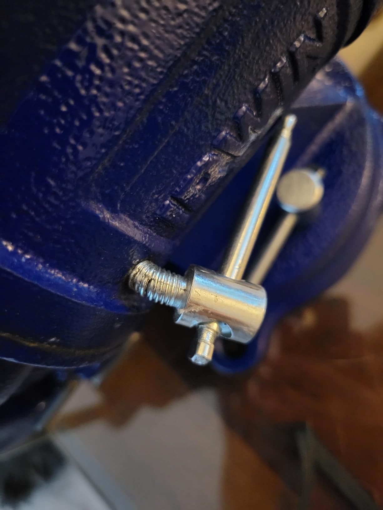 IRWIN Tools Multi-Purpose Bench Vise, 5-Inch (4935505) customer photo 1