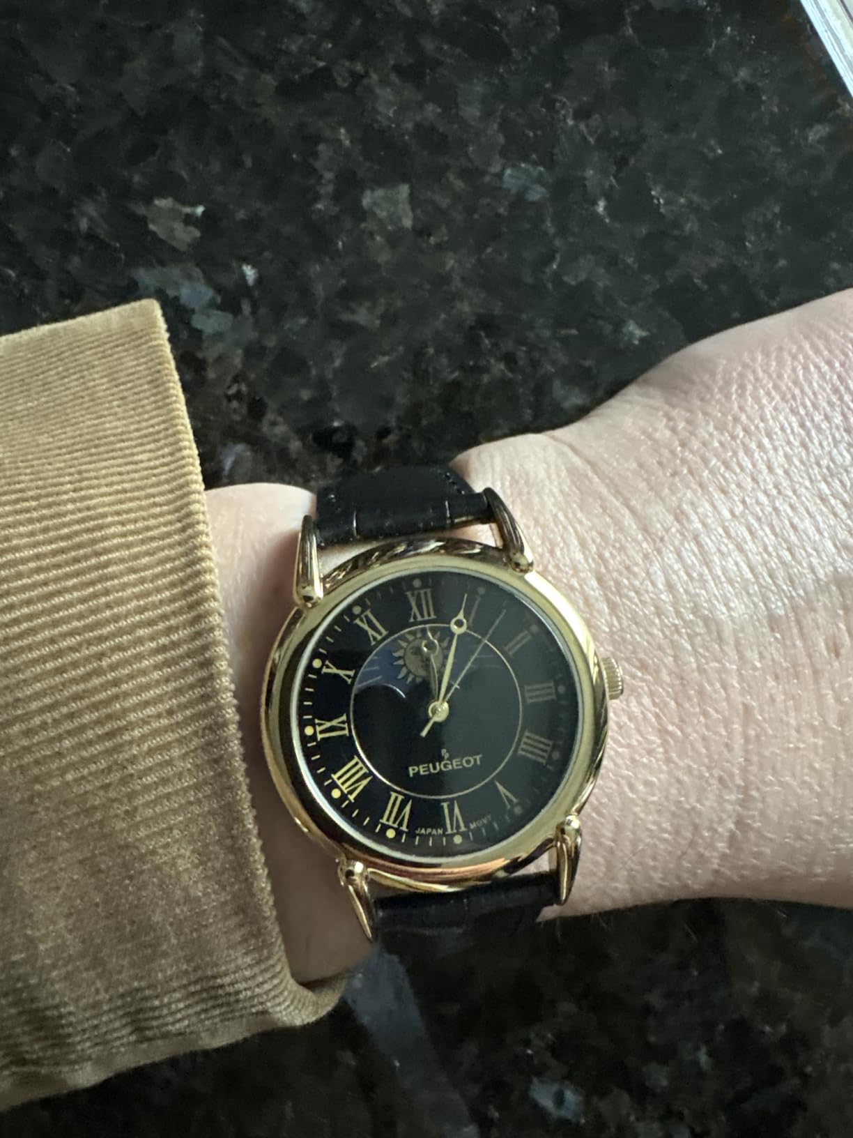 Men's 14K Gold Plated Vintage Moon Phase Leather Dress Watch customer photo 1