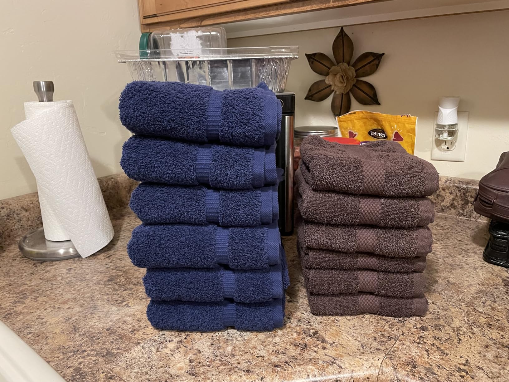 SALBAKOS Luxury 100% Turkish Cotton Bath Sheet 40x80 (1-Piece, Navy Blue) | Extra Large Jumbo Oversized Bathroom and Beach Towel, Super Soft Highly Absorbent Thick Premium Hotel Quality, Made in Turkey customer photo 2