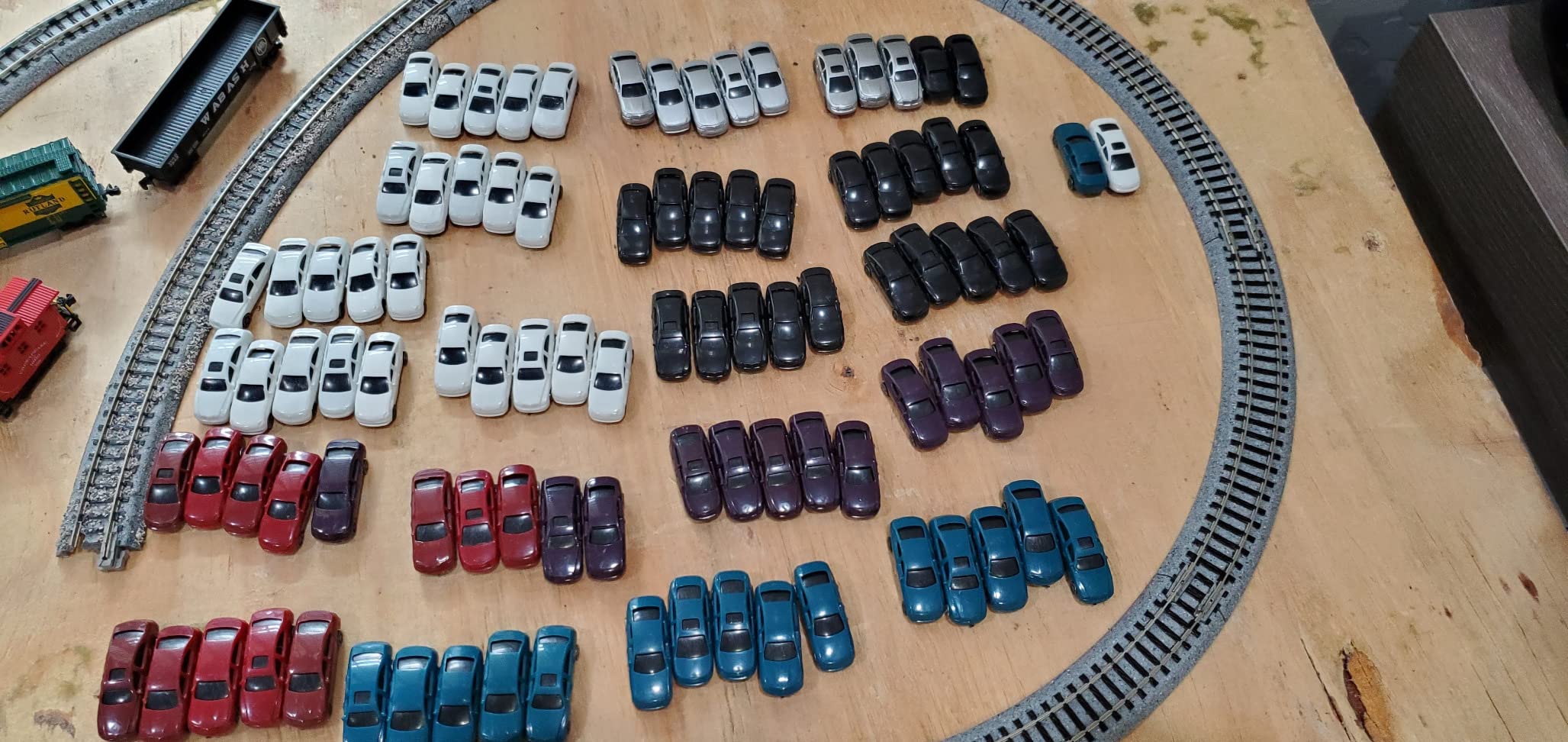 1:150 Scale Gauge N Painted Plastic Model Car for Building Train Layout (Pack of 100) customer photo 2