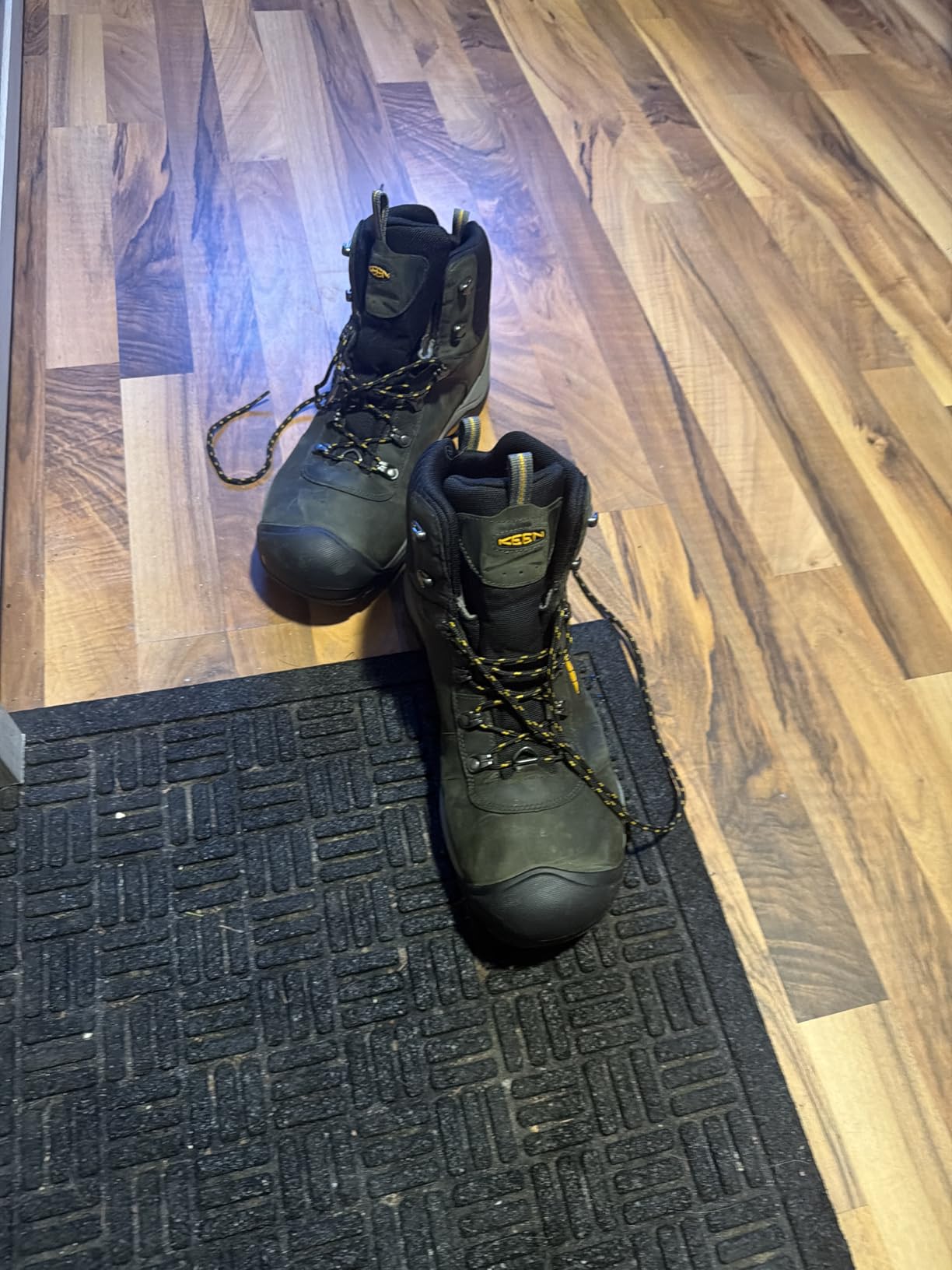 KEEN Men's Revel III Mid Height Waterproof Insulated Hiking Boot customer photo 2