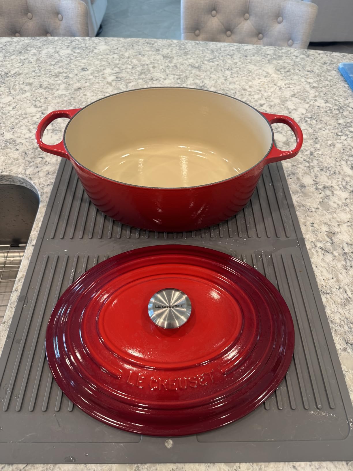 Le Creuset Enameled Cast Iron Oval Dutch Oven, 6.75 qt., Cerise customer photo 1