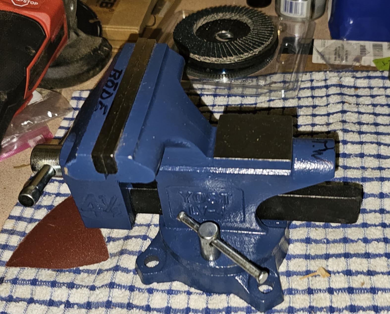 Yost Vises LV-4 Homeowner's Vise | 4.5 Inch Jaw Width with a 3 Inch Jaw Opening Home Vise | Secure Grip with Swivel Base | Blue customer photo 2