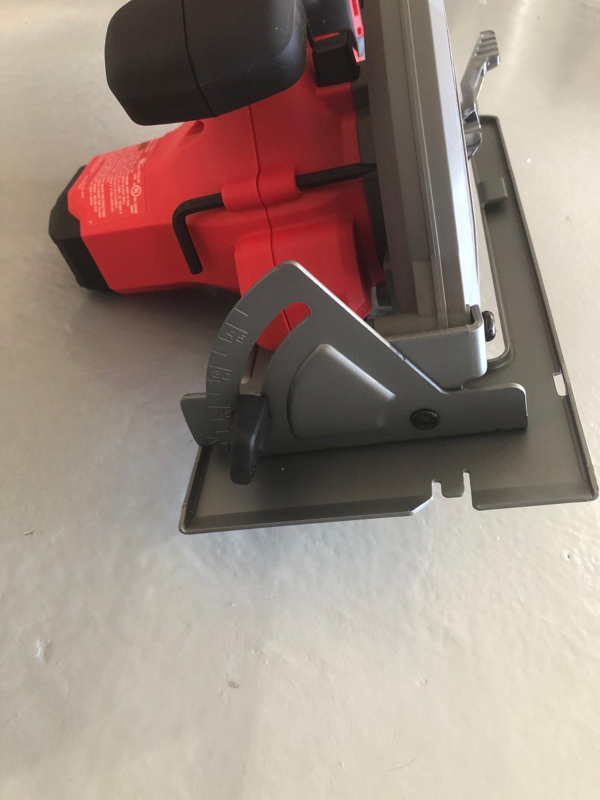 CRAFTSMAN V20 Cordless Circular Saw Kit, 6-1/2 inch, Battery and Charger Included (CMCS500M1) customer photo 2