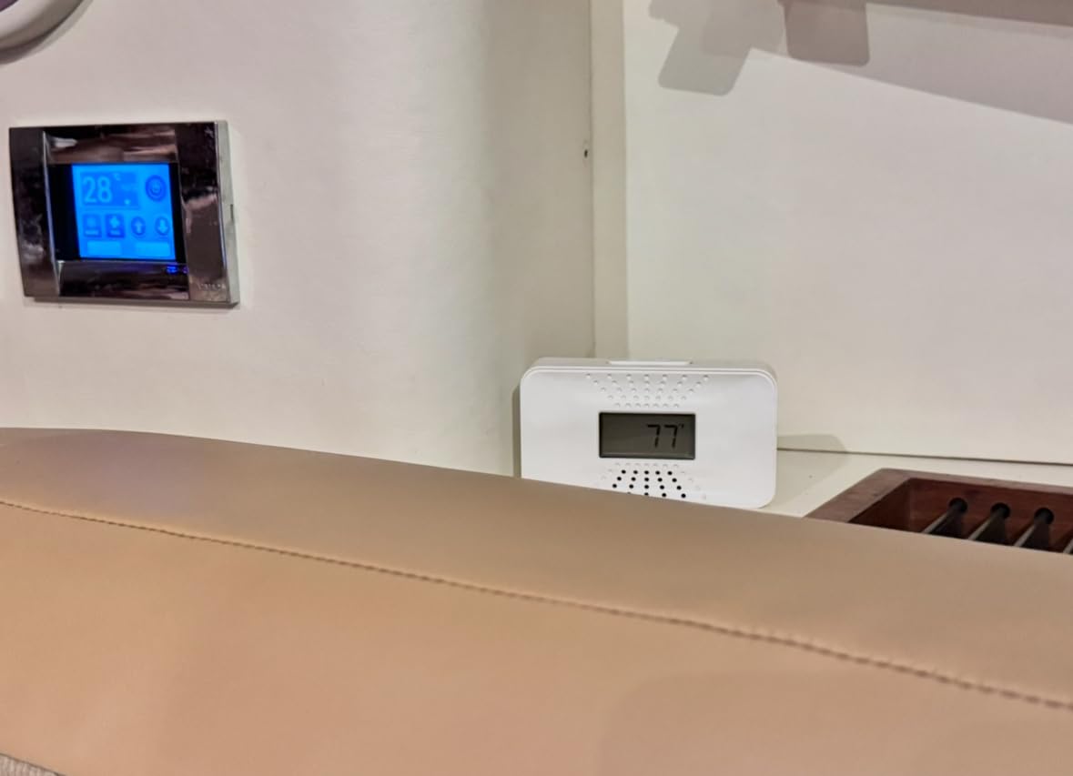 First Alert CO710 Carbon Monoxide Detector with 10-Year Battery and Digital Temperature Display | CO710 customer photo 1