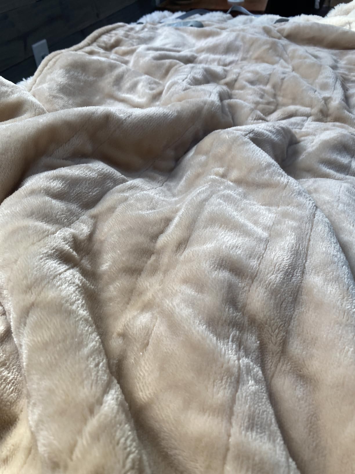 Beautyrest Reversible Heated Blanket, King Size Electric Blanket, Grey | Dual-Sided Plush Sherpa Heating Blanket, 20 Heat Settings & 1-10 Auto Shut Off , Oeko-Tex Certified & Machine Washable customer photo 1