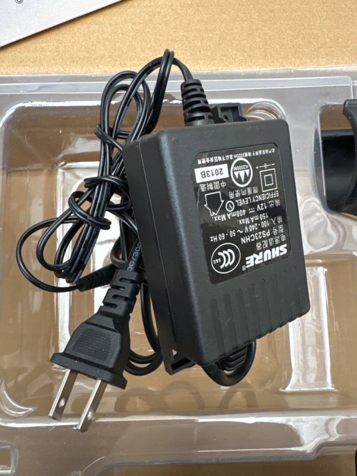 Shure BLX24/PG58 Handheld Wireless Audio System H9 Band (512-542 MHz) - BLX4 Receiver, BLX2 Transmitter with PG58 Dynamic Mic, Up to 14 Hr Battery, 300 ft Range customer photo 1