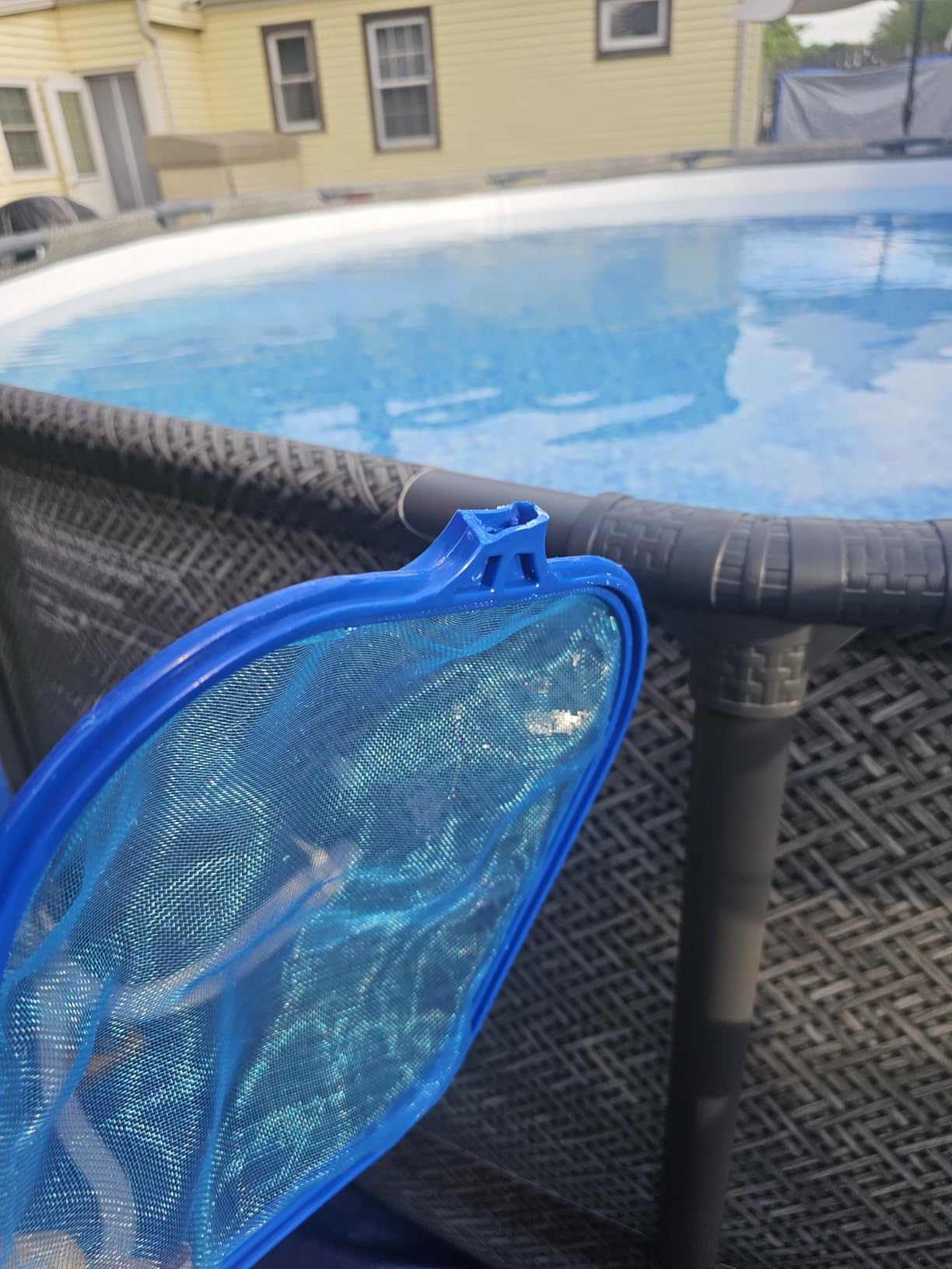 Pool Kit - Telescoping Pole Set - 7-Piece - Steel | Above Ground Use, Garden Hose Vacuum, 4 ft Aluminum Handle, 12 in Skimmer Net, Floating Chlorinator, Test Strips Included customer photo 1