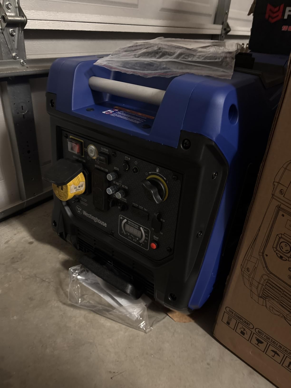 Westinghouse 5000 Peak Watt Super Quiet Portable Inverter Generator, Remote Electric Start with Auto Choke, Wheel & Handle Kit, RV Ready, Gas Powered, Parallel Capable customer photo 2