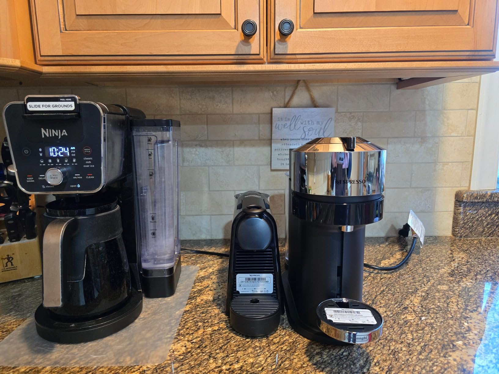 Essenza Mini Coffee and Espresso Machine by De'Longhi, Black customer photo 2