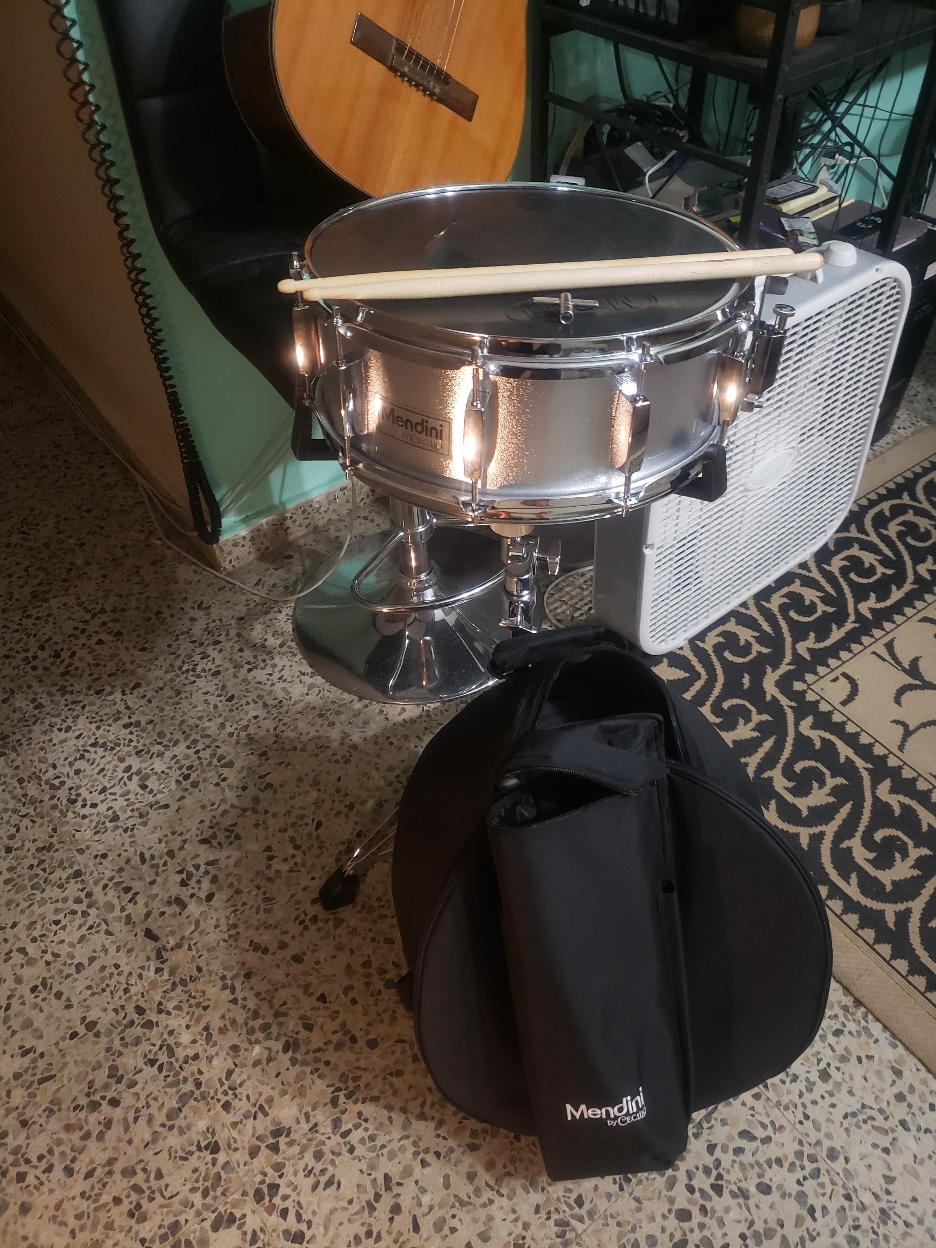Mendini 14 x 5.5 inches Snare Drum Set, Marching School Band Student Beginner Practice Snare Drum With Gig Bag, Sticks, Stand and Practice Pad Kit (Black) customer photo 1