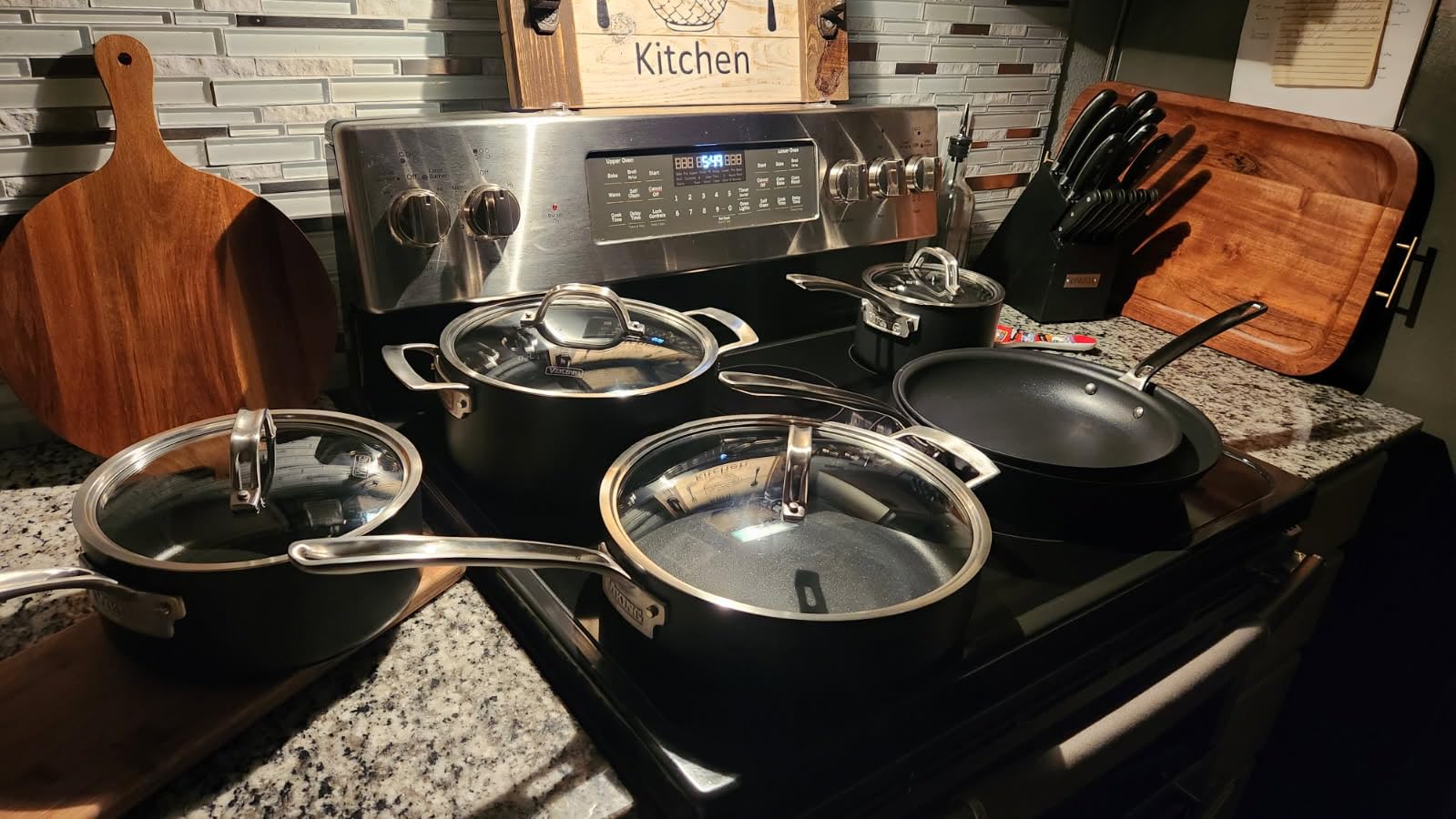 Viking Pots and Pans Set Non Stick, 10 Piece Hard Anodized Kitchen Cookware with Glass Lids, Black customer photo 1