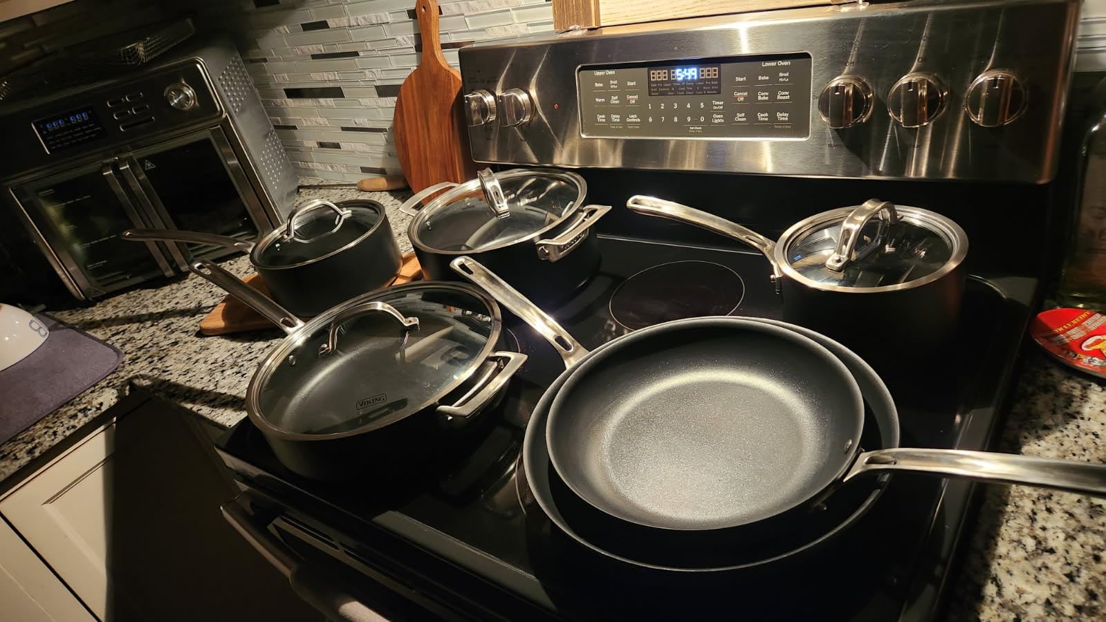Viking Pots and Pans Set Non Stick, 10 Piece Hard Anodized Kitchen Cookware with Glass Lids, Black customer photo 2