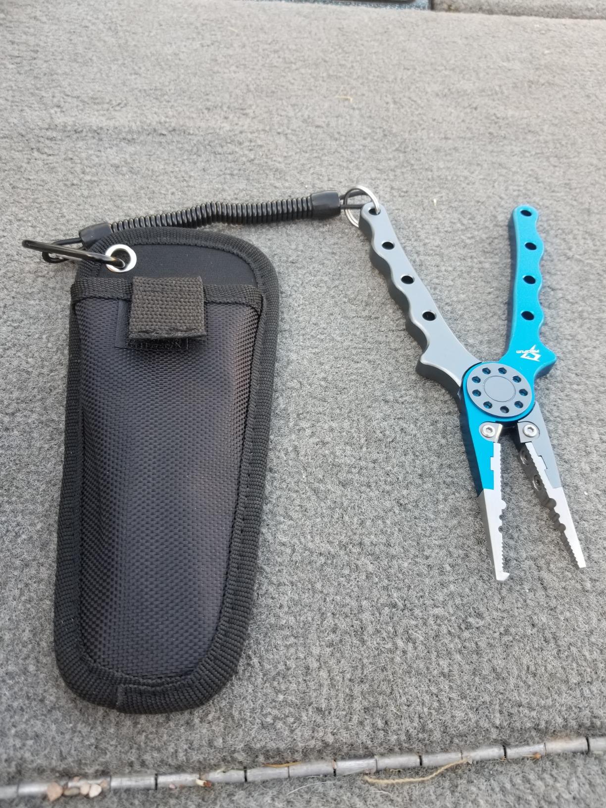 Piscifun Saltwater Fishing Pliers, Aluminum, Split Ring, Braid Cutter, Hook Remover, Tungsten Carbide Blade, Spring-Loaded Jaws, Ergonomic Grip, Sheath and Lanyard customer photo 1