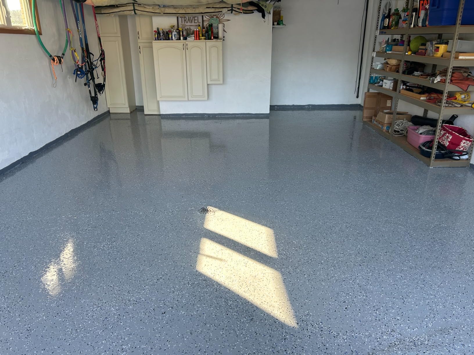 Rust-Oleum RockSolid Polycuramine Gloss Dark Gray Garage Floor Coating | 20X Stronger Than Epoxy, Resists Hot Tire Pickup, Self-Leveling Formula, Stain Resistant, Covers 500 Sq Ft, 2.5 Car Kit customer photo 1