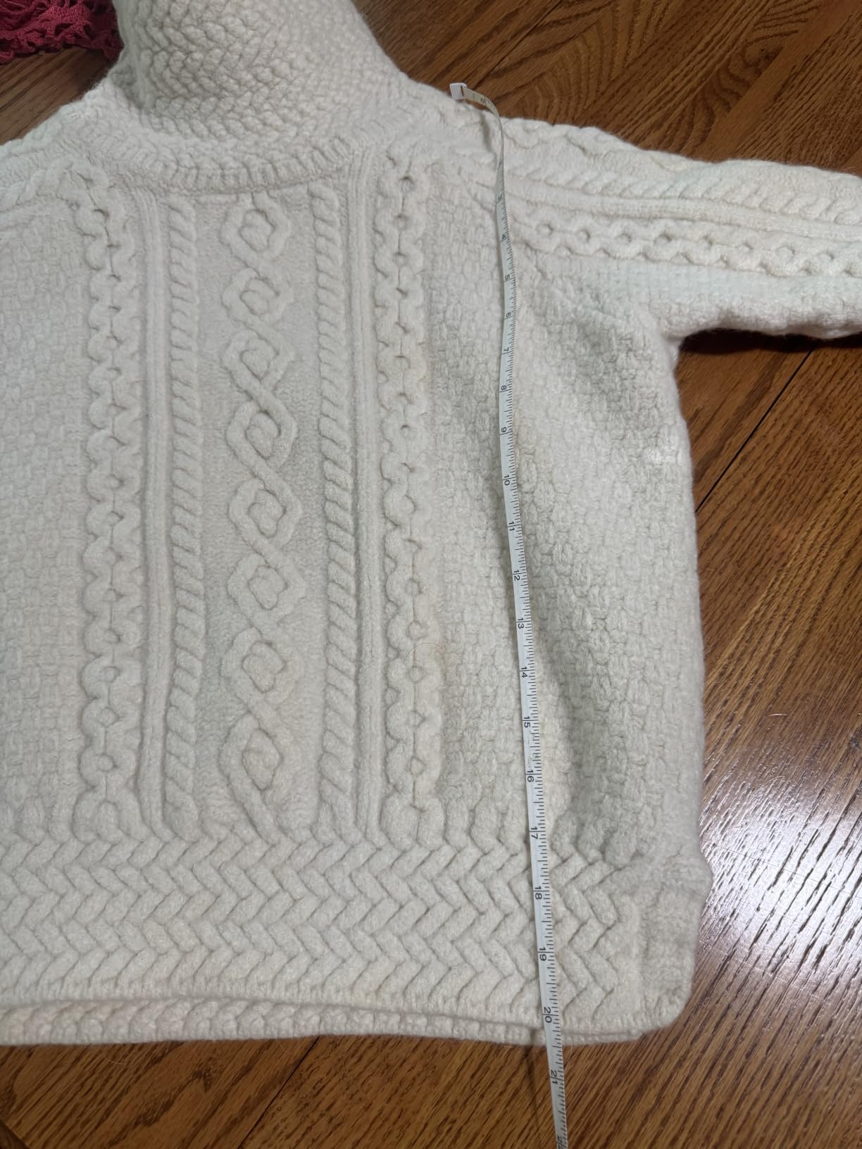 Carraig Donn - Ladies - 100% Soft Merino Wool - Cable Knit Sweeter Vented Roll Neck Irish Jumper customer photo 2