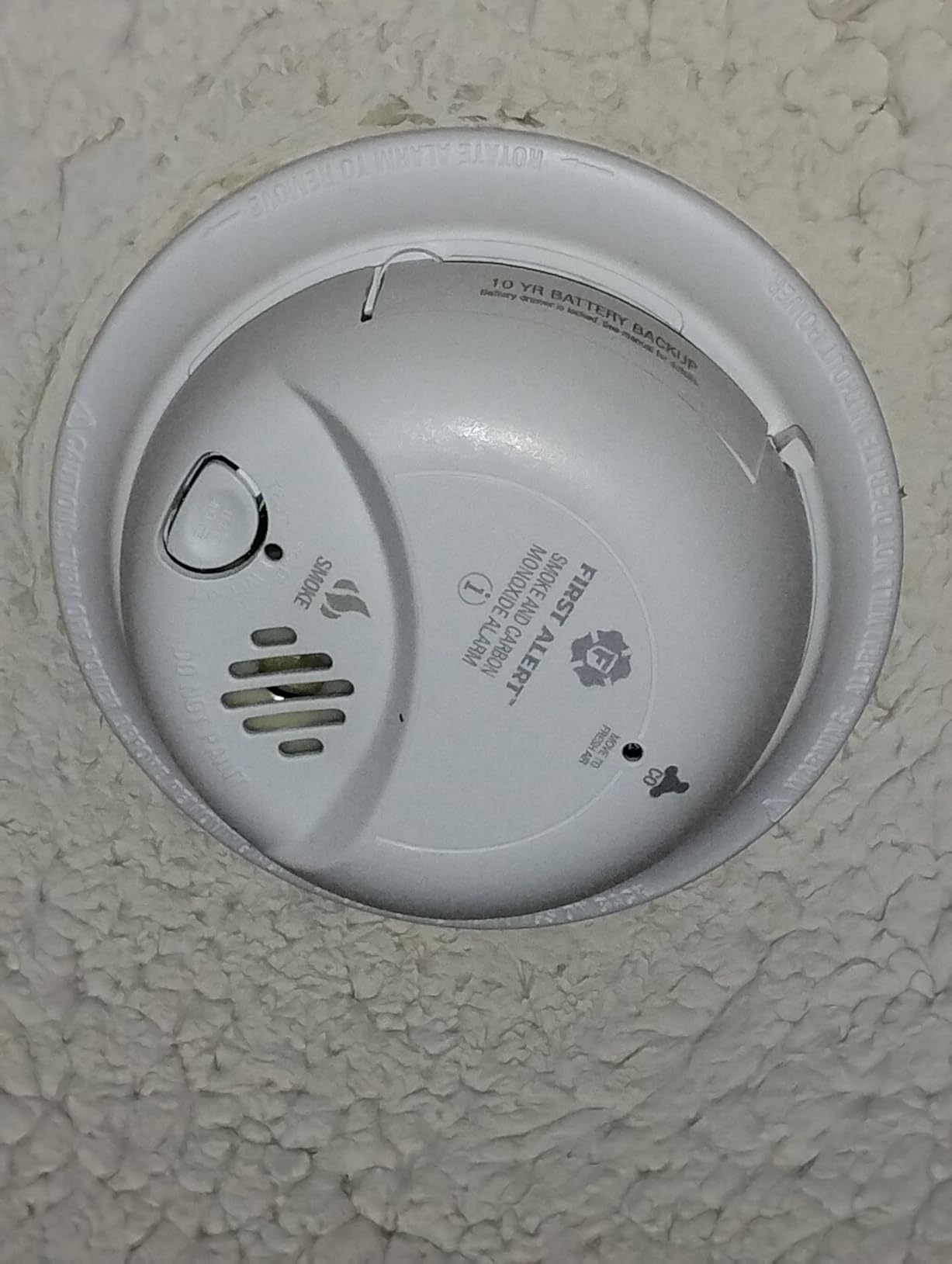 First Alert SC9120B Corded Electric Combination Smoke & Carbon Monoxide Alarm with Adapter Plugs for Easy Replacement customer photo 1