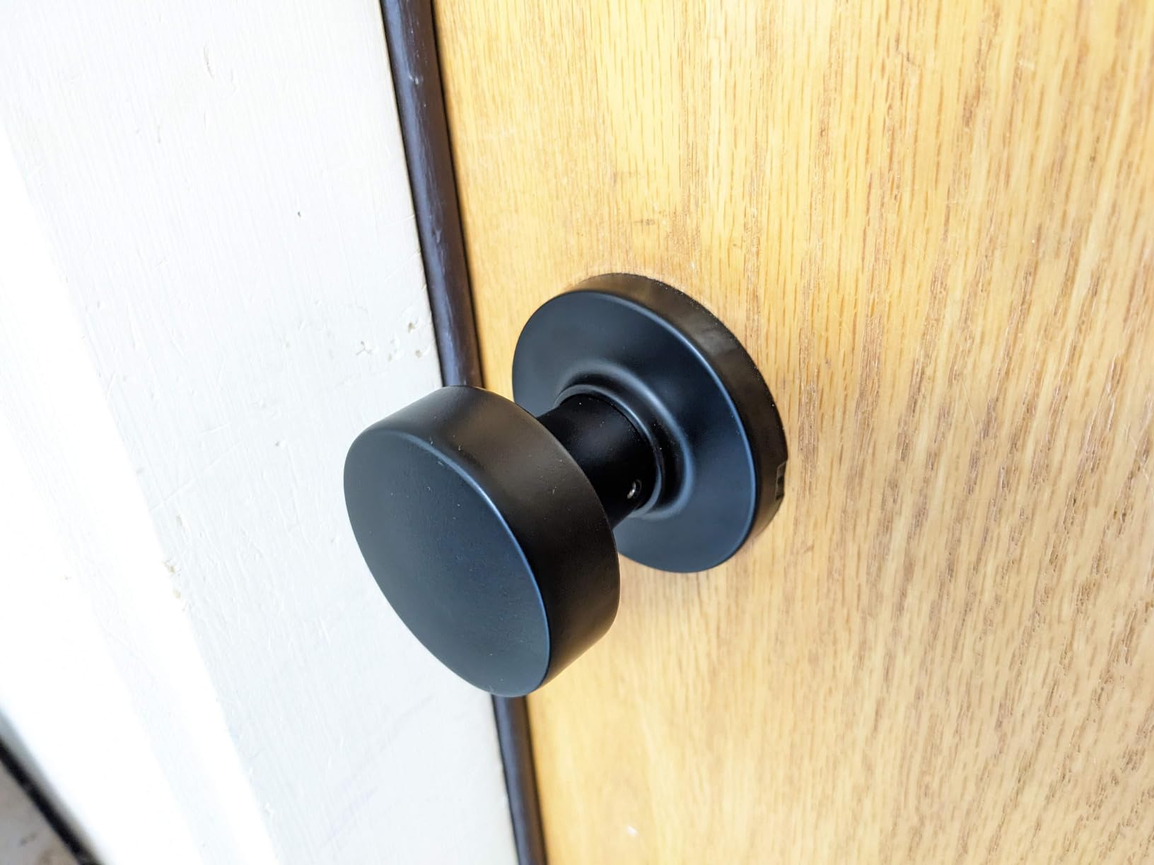 Kwikset Pismo Interior Passage Door Knob, Handle For Closet and Hallway Doors, Non-Locking Doorknob in Satin Nickel, with Microban Protection customer photo 2