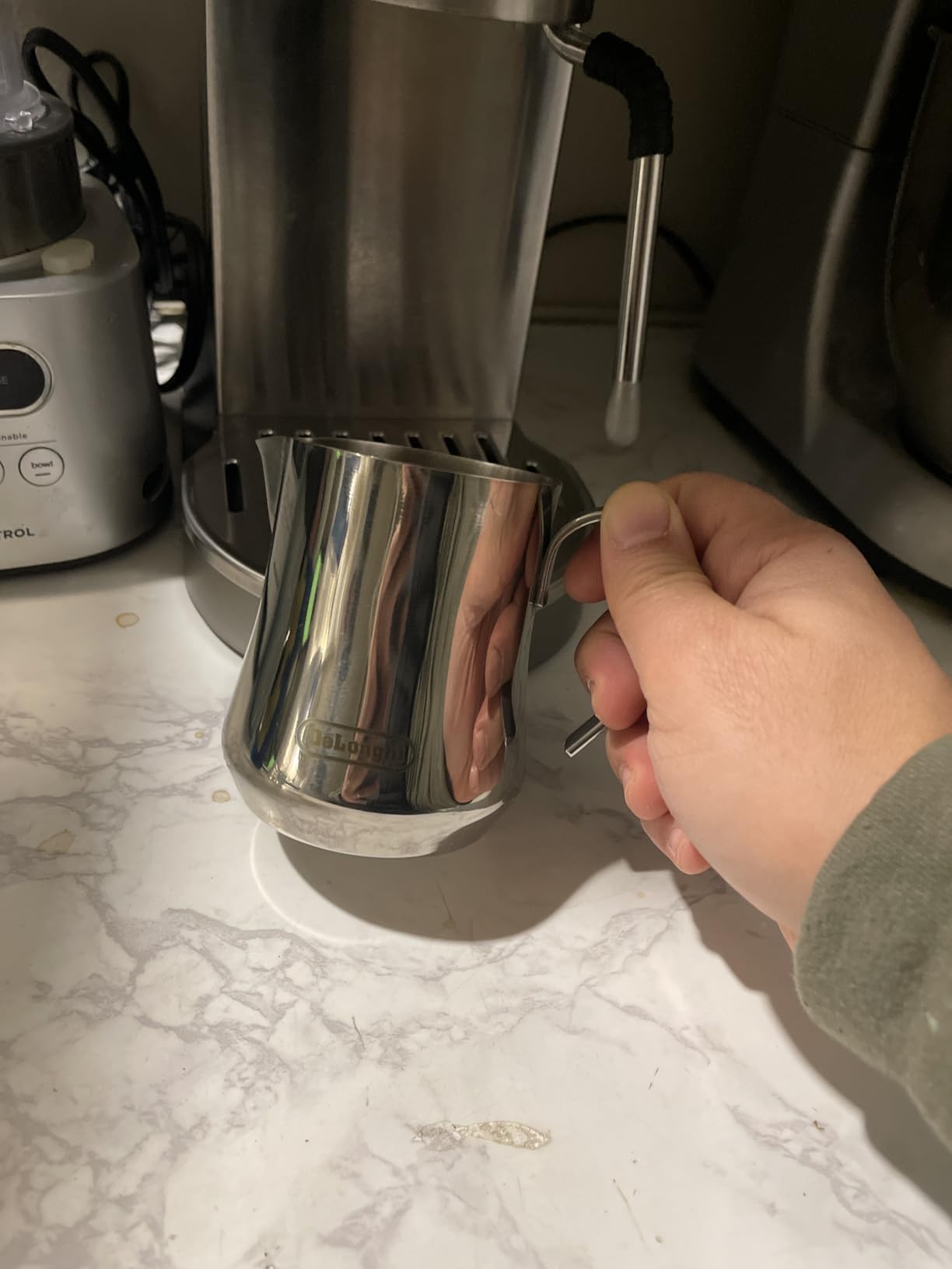 De'Longhi DLSC060 Milk Frothing Jug, 12 oz, Stainless Steel customer photo 2