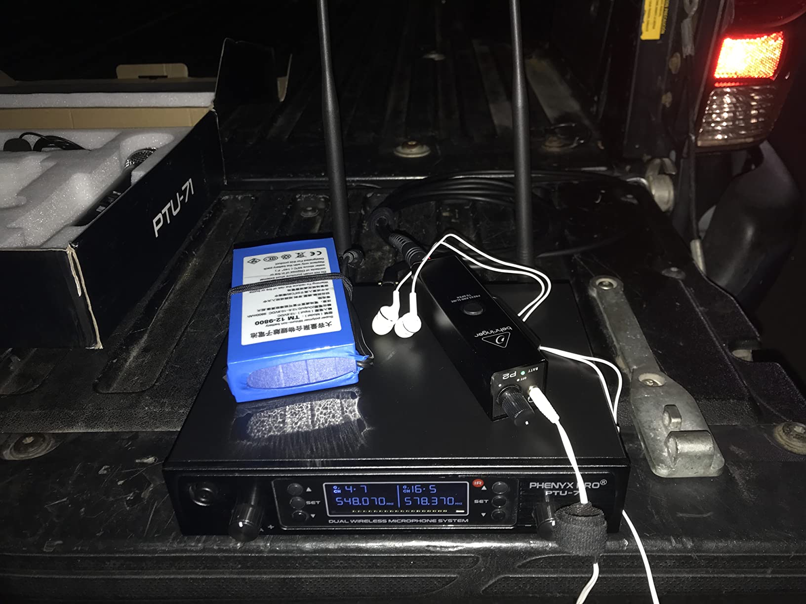 Phenyx Pro Wireless Microphone System, Dual Wireless Mics with 2 Handhelds, Auto Scan, 2x100 UHF Frequencies, 328ft Range, Dynamic Microphone for Singing, Karaoke, Church (PTU-71-2H) customer photo 1