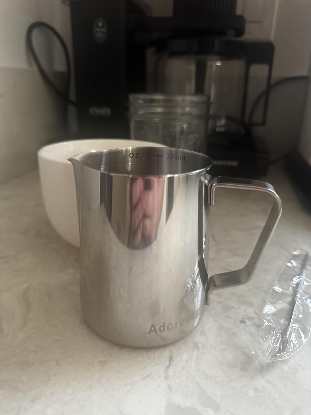 Milk Frothing Pitcher, 20oz Steaming Pitcher Stainless Steel Espresso Machine Accessories for Coffee Bar, Cappuccino Barista Tools Milk Jug Steamer Frother Cup with Decorating Latte Art Pen customer photo 2