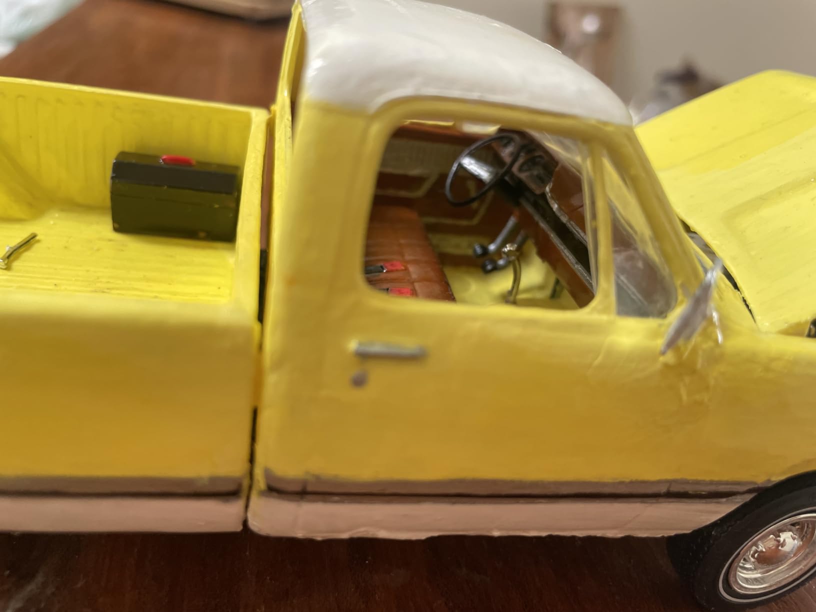 MPC 1978 Dodge D100 Custom Pickup 1:25 Scale Model Kit customer photo 1