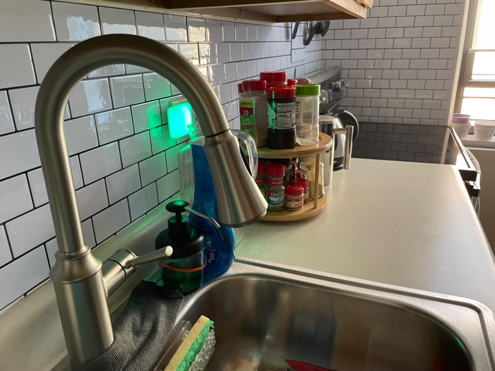 Moen Conneaut One Handle Pulldown Kitchen Sink Faucet with Reflex Docking and Power Clean, Spot Resist Stainless, 87801SRS customer photo 2