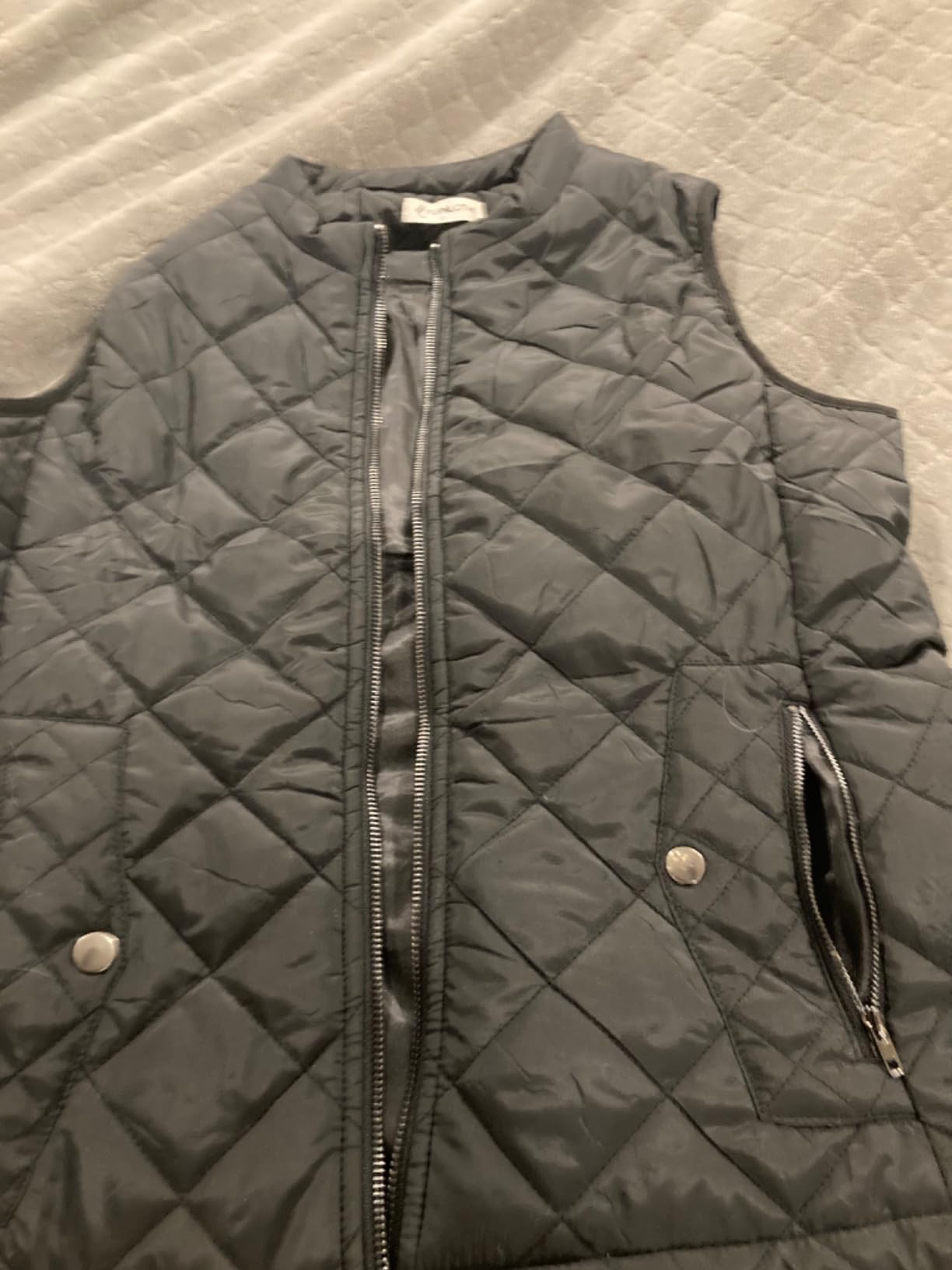 Fuinloth Women's Quilted Vest Lightweight Puffer Stand Collar Zip Gilet customer photo 1