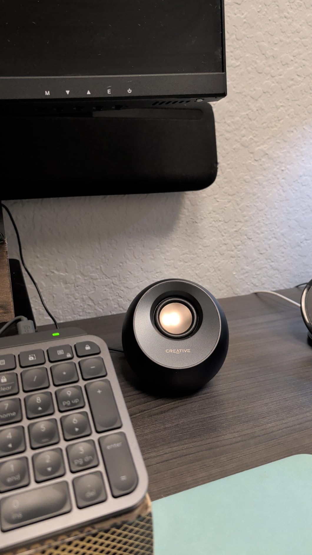 Creative Labs Pebble V2 2 Channel Stereo USB Computer Speakers - Black customer photo 2